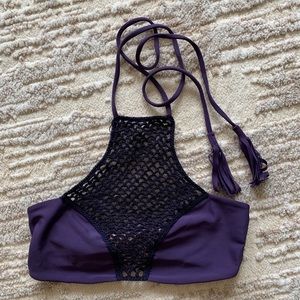 Acacia Panama Top in Blackberry